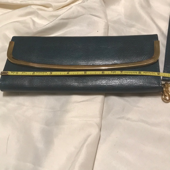 Clutch - Picture 7 of 8